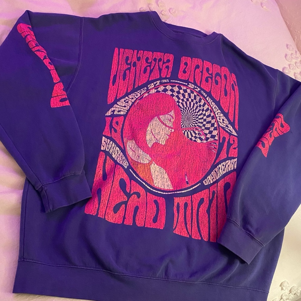 Oversized urban outfitters crew sweatshirt